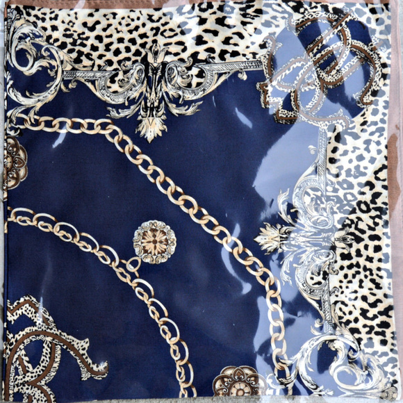 Silk square leopard print scarf fashion print NWOT - Picture 3 of 3